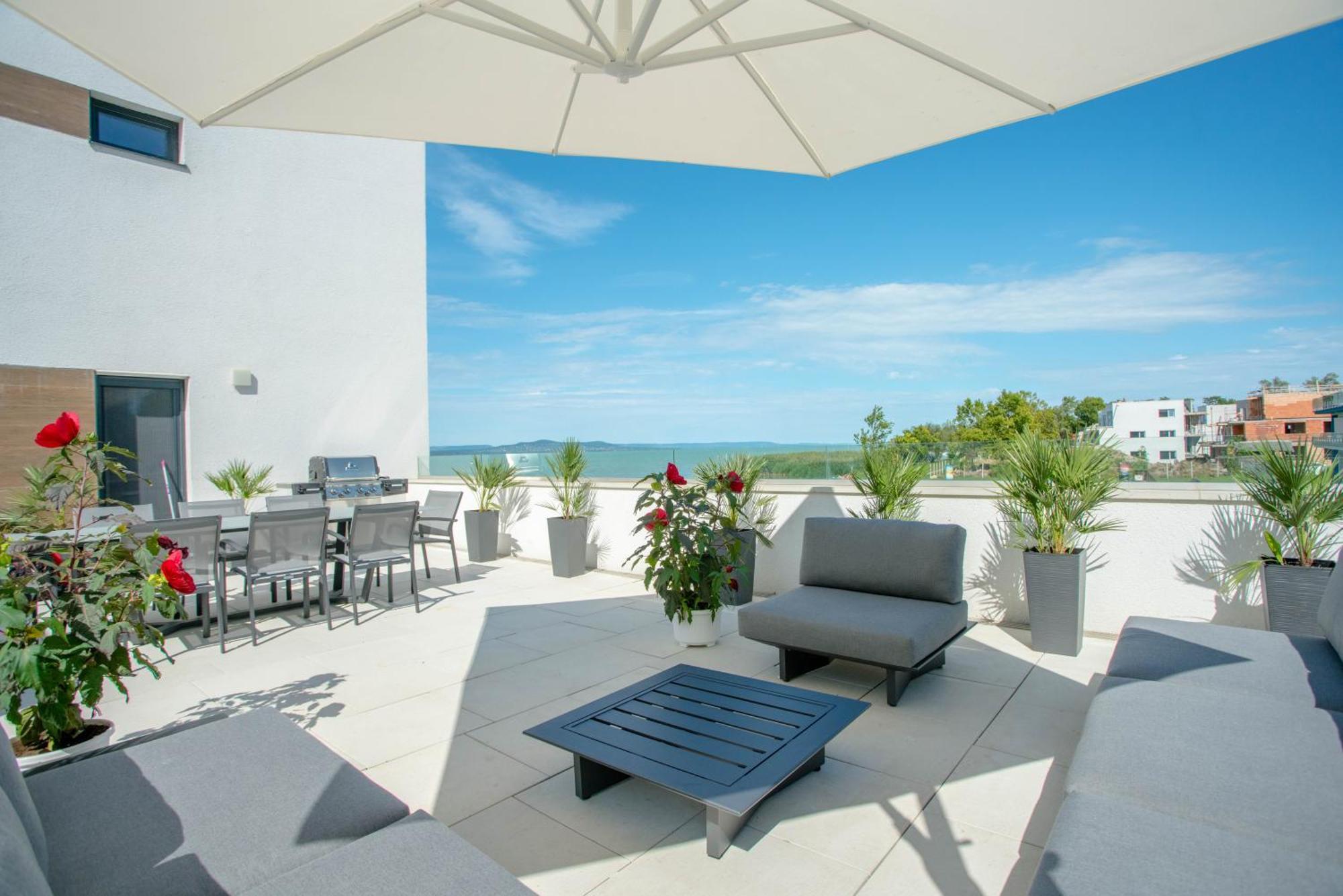 Sunset Resort - Lakeside Apartment Fonyód Exterior foto