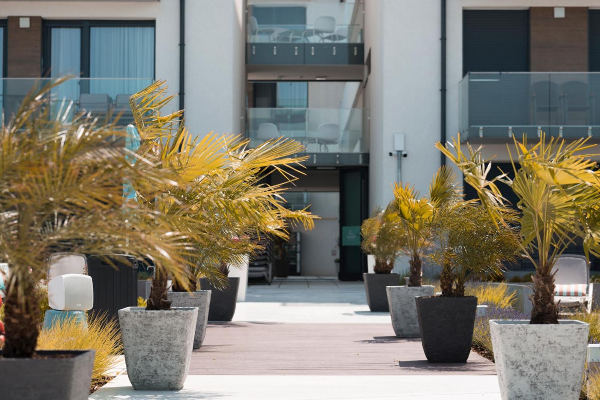 Sunset Resort - Lakeside Apartment Fonyód Exterior foto